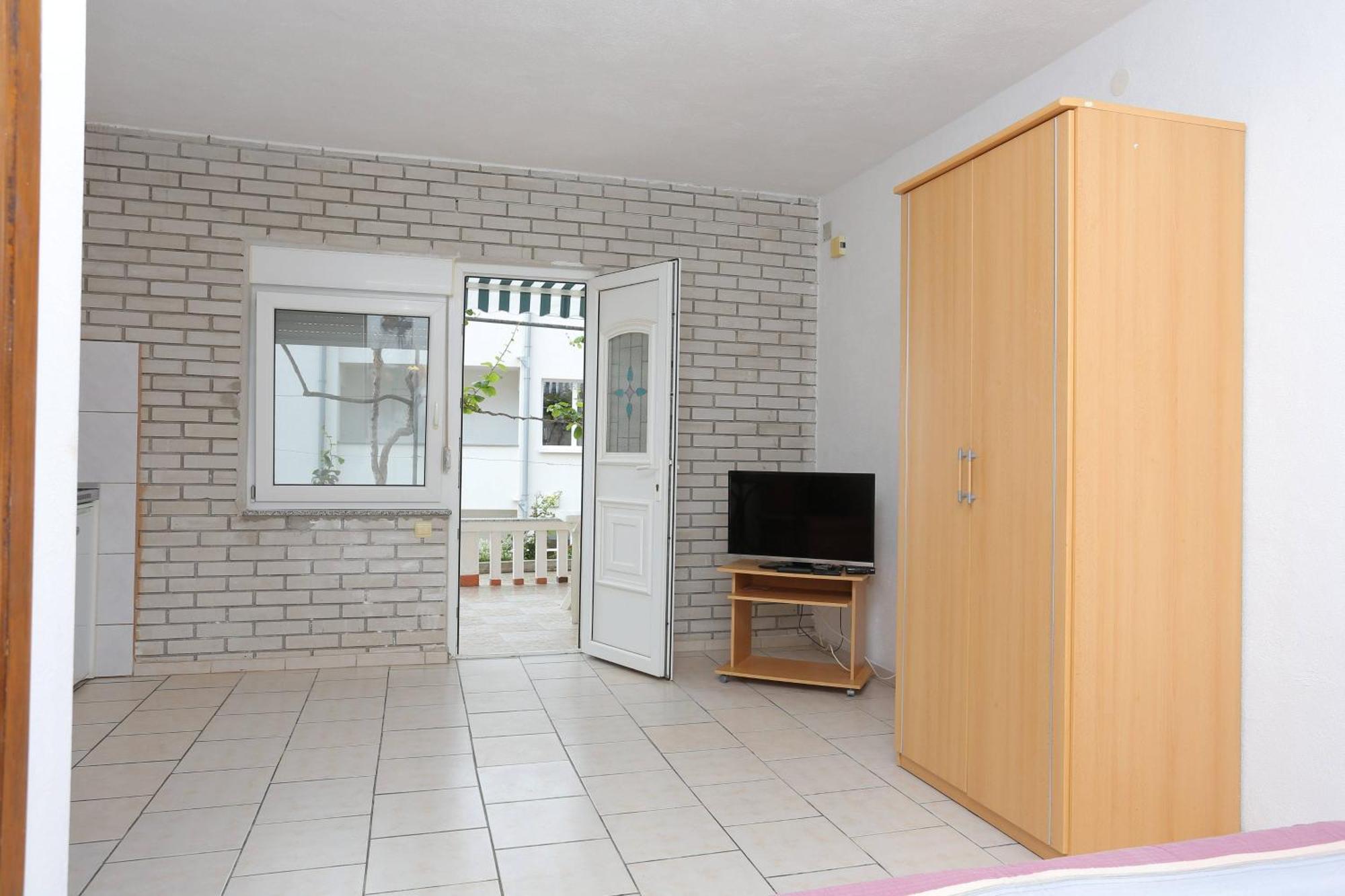 Family Friendly Apartments With A Swimming Pool Businci, Ciovo - 11232 Traù Camera foto