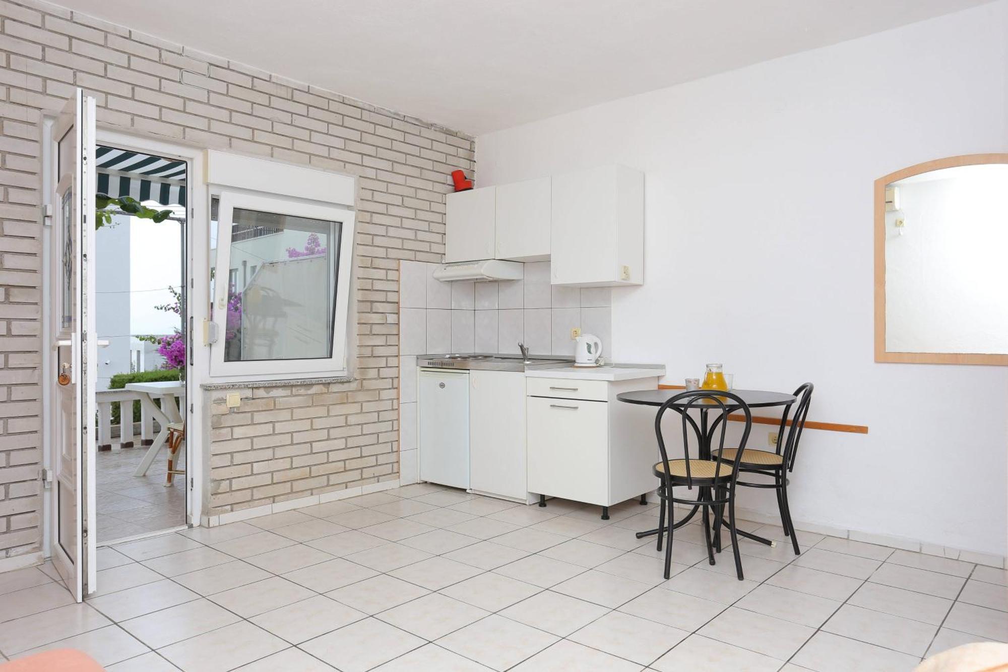 Family Friendly Apartments With A Swimming Pool Businci, Ciovo - 11232 Traù Esterno foto