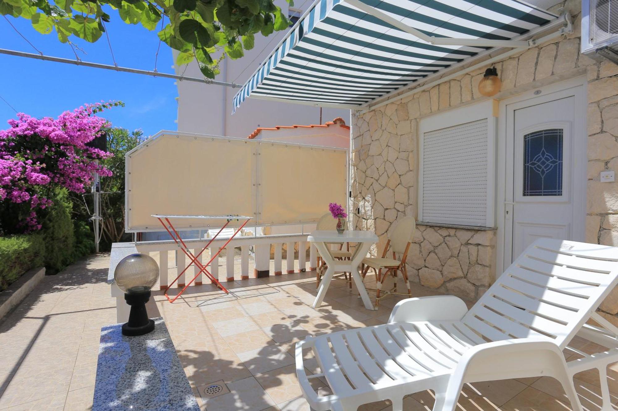 Family Friendly Apartments With A Swimming Pool Businci, Ciovo - 11232 Traù Esterno foto