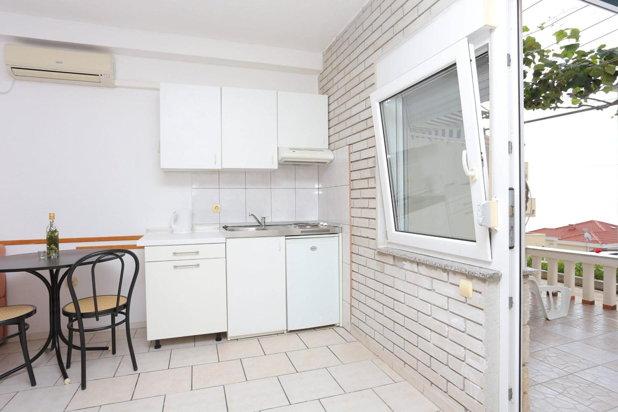 Family Friendly Apartments With A Swimming Pool Businci, Ciovo - 11232 Traù Esterno foto