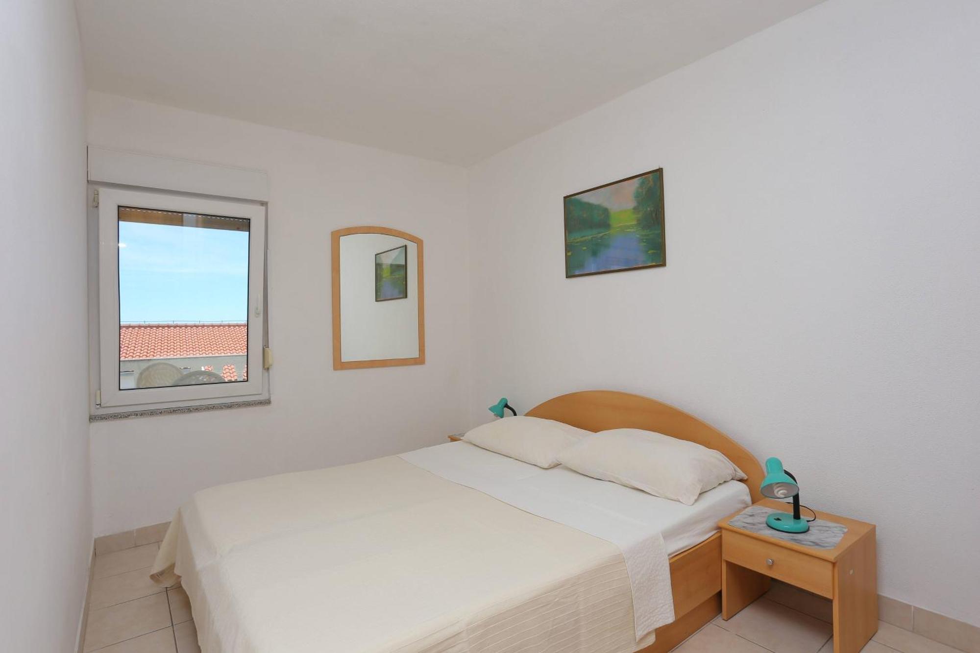 Family Friendly Apartments With A Swimming Pool Businci, Ciovo - 11232 Traù Esterno foto