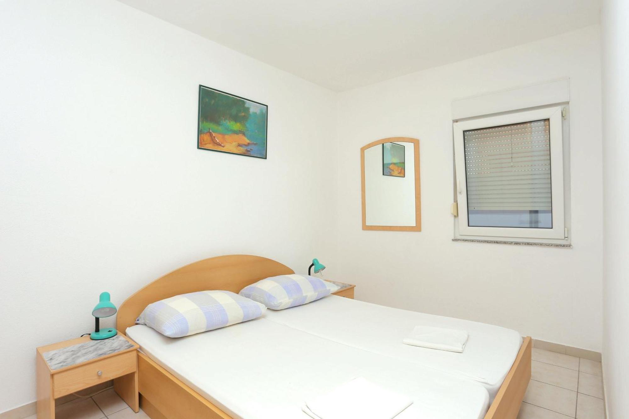 Family Friendly Apartments With A Swimming Pool Businci, Ciovo - 11232 Traù Esterno foto