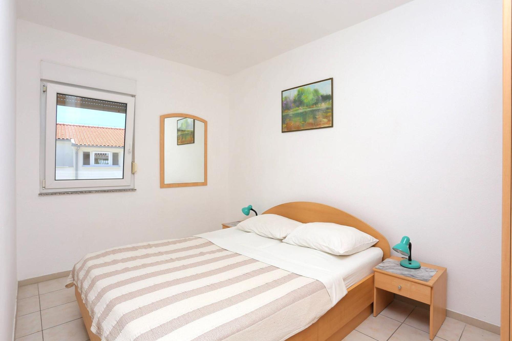Family Friendly Apartments With A Swimming Pool Businci, Ciovo - 11232 Traù Esterno foto