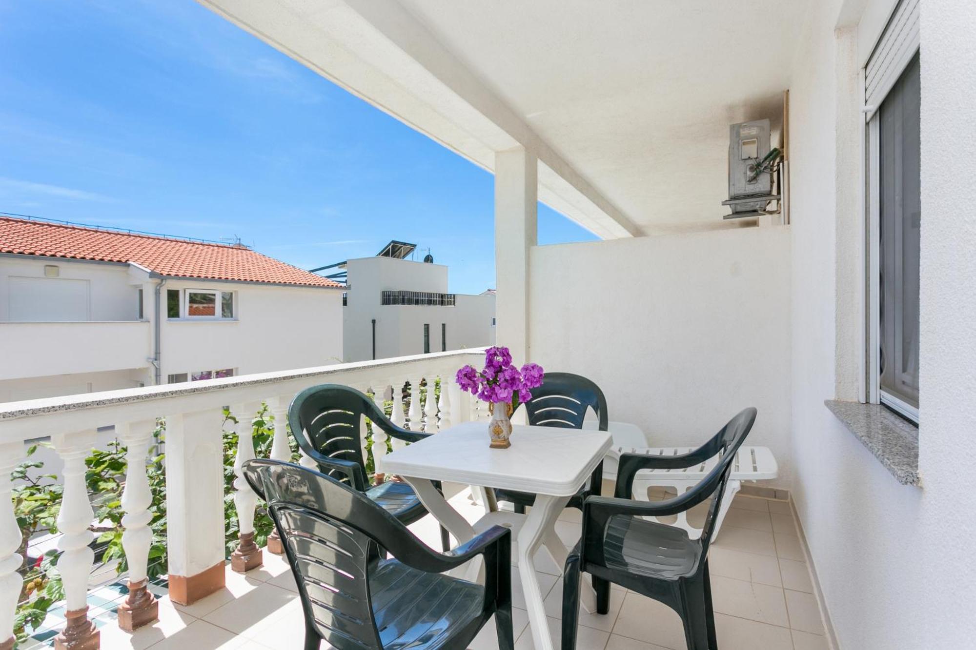 Family Friendly Apartments With A Swimming Pool Businci, Ciovo - 11232 Traù Esterno foto