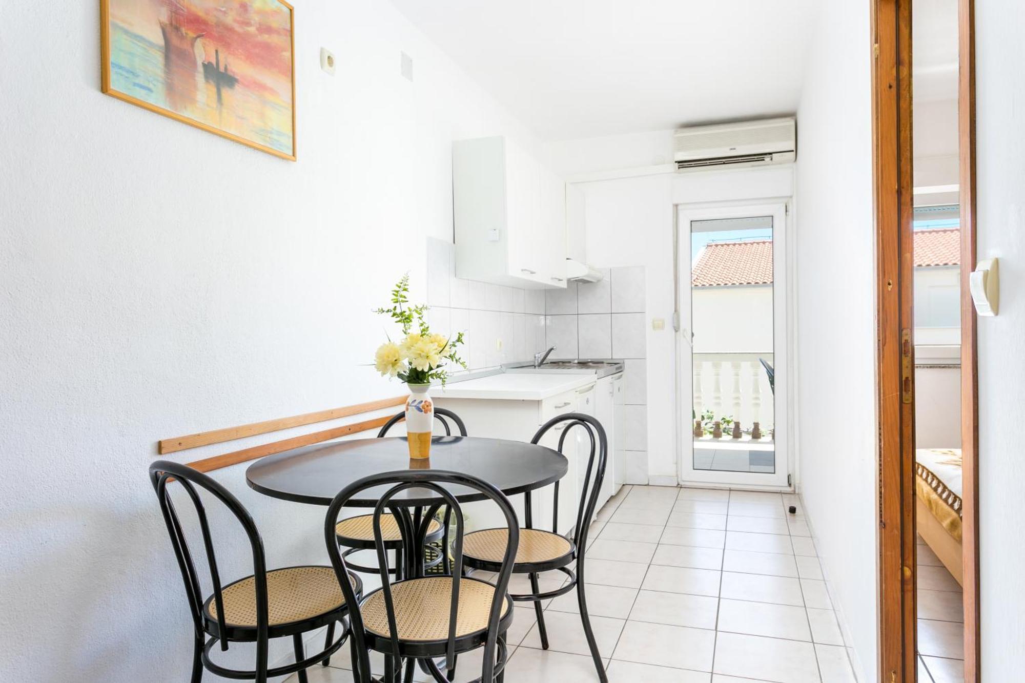 Family Friendly Apartments With A Swimming Pool Businci, Ciovo - 11232 Traù Esterno foto